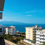 Day Lux * Σαράντα