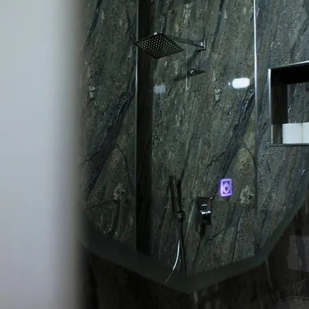 Day Lux Apartment Sarandë
