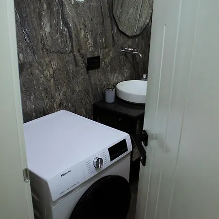 Day Lux Apartment Sarandë