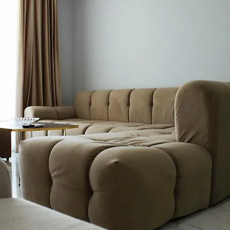 Day Lux Apartment Sarandë