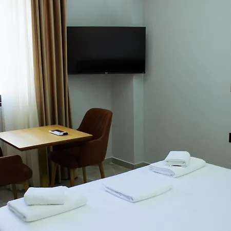 Apartment Day Lux