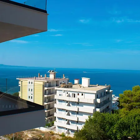Apartment Day Lux Sarandë