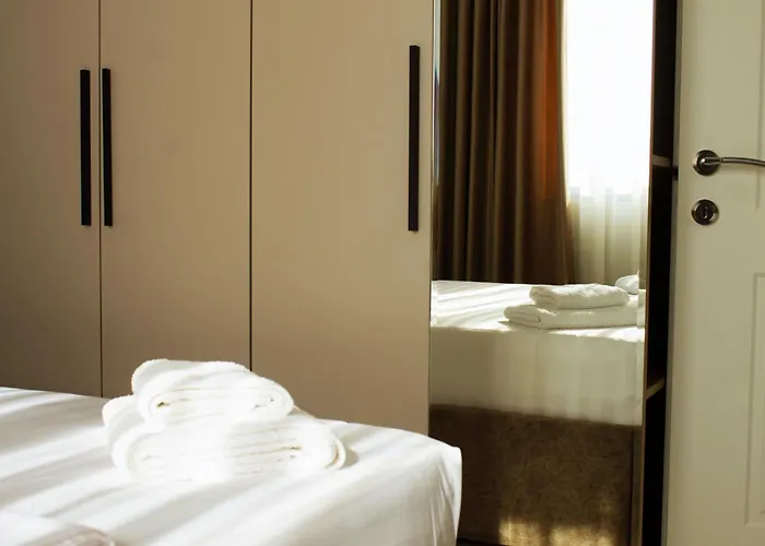 Day Lux Apartament Saranda