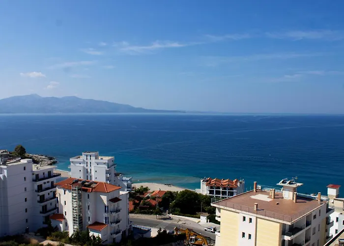 Day Lux Apartament Saranda