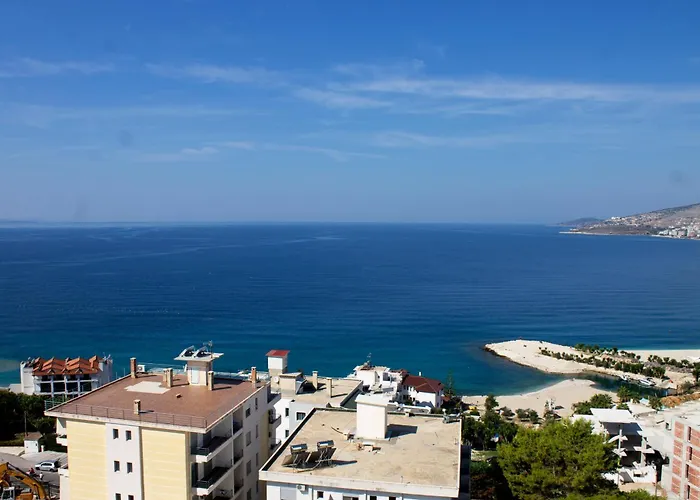Day Lux Apartament Saranda